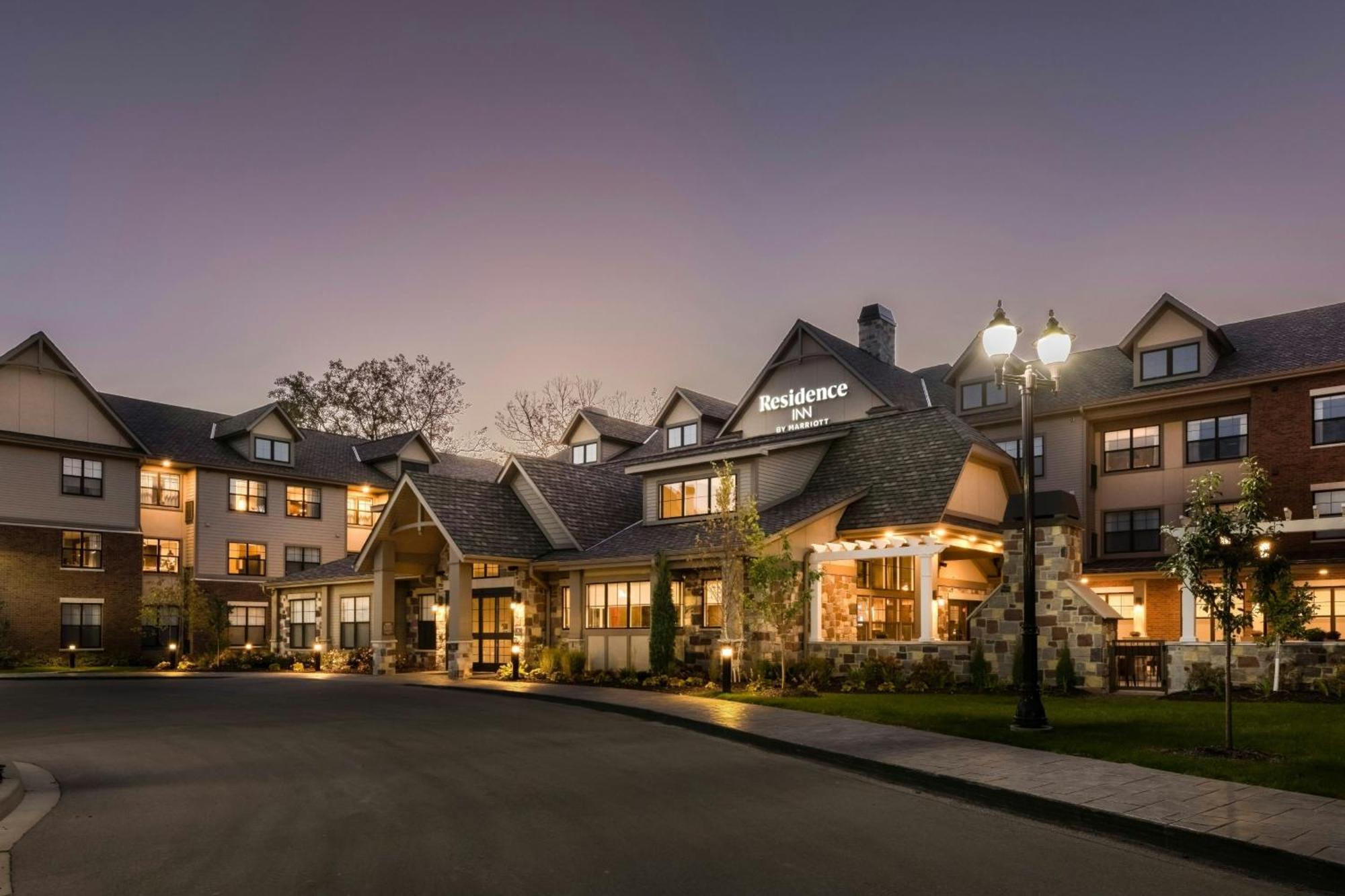 Residence Inn By Marriott Milwaukee ブルックフィールド エクステリア 写真